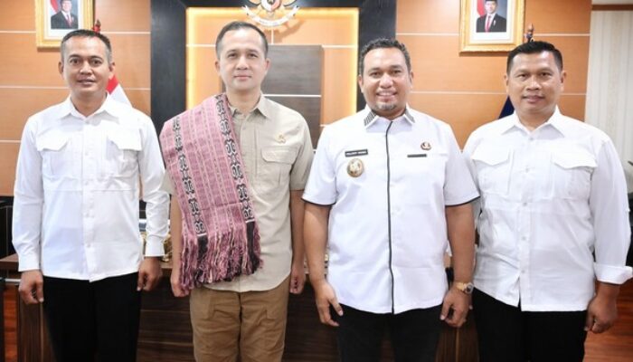 Mentri Transmigrasi RI Bahas Rencana Strategis Peluang Ekonomi