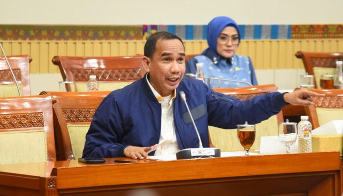 DPR Apresiasi Anjing Pelacak Jadi Terobosan Berantas Narkoba di Sumbar