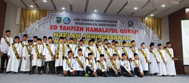 Cetak Generasi Islami, SD Tahfizh Hamalatul Qur'an Wisuda 79 Murid. IST