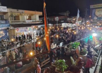 Suasana Malam Minggu di Pasar Pusat Padang Panjang Semakin Diminati