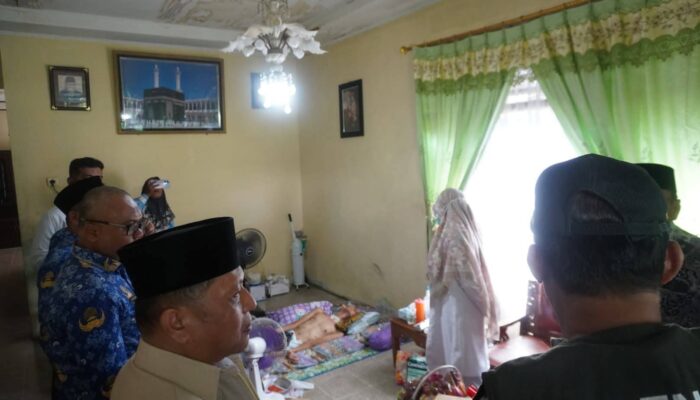 Wawako Maigus Nasir Kunjungi Warga Penderita Meningitis TB