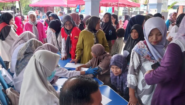 Gratis! Warga Lubuk Begalung Lakukan Cek Kesehatan