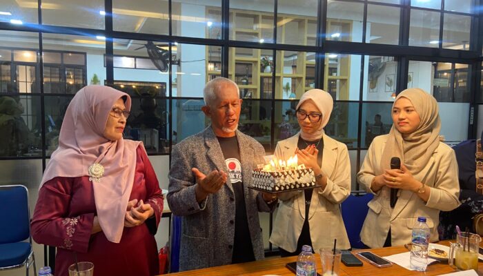 Bos Money Changer PT Equator Valutamas Ulang Tahun ke-69, Ajak Seluruh Karyawan Makan Bersama