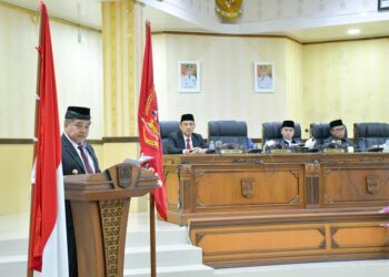 Bupati Agam, Benni Warlis menyampaikan nota pengantar Rancangan Peraturan Daerah Kabupaten Agam tentang Pertanggungjawaban Pelaksanaan Anggaran Pendapatan dan Belanja Daerah (APBD) Kabupaten Agam Tahun Anggaran 2024. IST