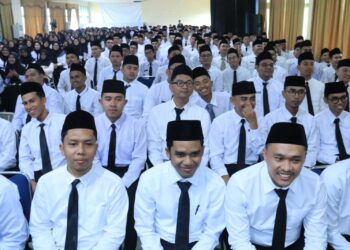 423 CPNS Kemenag Sumbar Terima SK, 201 Orang Diantaranya Formasi Guru