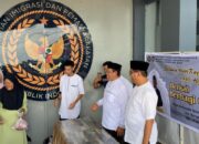 Kakanwil Ditjenpas Sumbar dan Kalapas Padang Bagikan Daging Kurban untuk Warga Sekitar Lapas