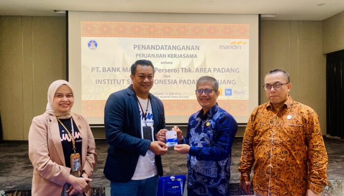 Bank Mandiri Area Padang dan ISI Padang Panjang Lakukan Perjanjian Kerja Sama Payroll