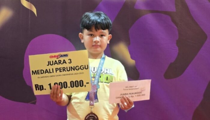 Arka Rafassya Putra Terbaik Agam Raih Juara Tiga Olimpiade Sains Tingkat Nasional