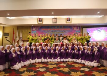 Kadisdik Sumbar Lepas 40 Siswa SMK Kesehatan Genus Prakerin ke dalam dan Luar Negeri