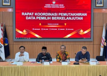 KPU Sumbar menggelar rakor pemutakhiran data pemilih berkelanjutan di Aula KPU Sumbar, Kamis (26/6/2025). FARDIANTO