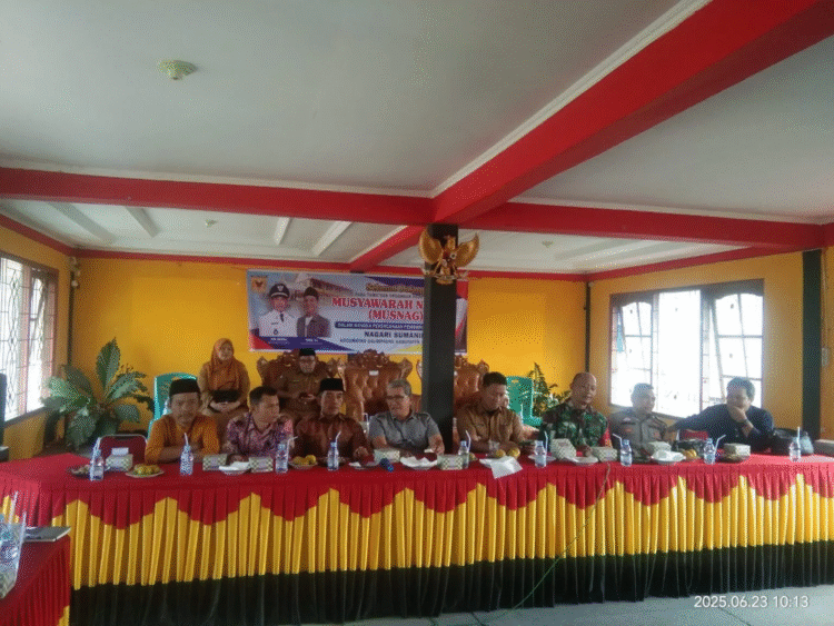 Musnag Penyusunan RKP Nagari Sumanik Tahun 2026 turut dihadiri anggota DPRD Tanah Datar, Nurhamdi Zahari, Senin (23/6). IST