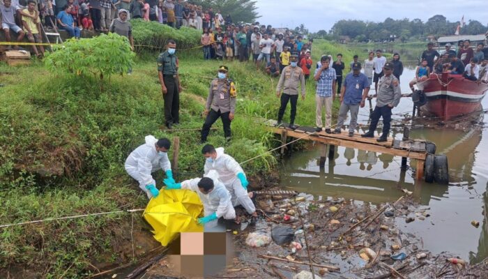 Warga Temukan Mayat Tanpa Kepala di Sungai Batang Anai Padang Pariaman