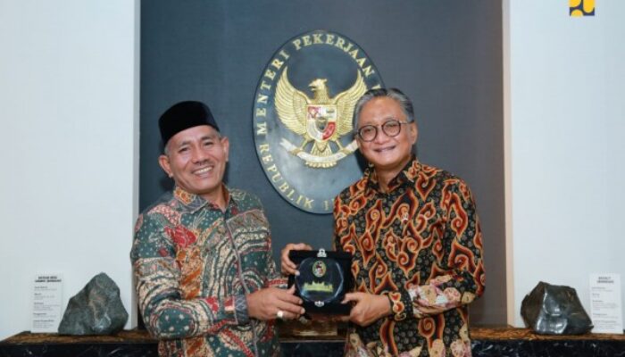 Entaskan Kemiskinan, Menteri Dody Ajak Bupati Lima Puluh Kota Bersinergi Bangun Sekolah Rakyat