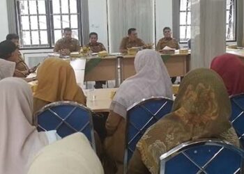 Kampung Keluarga Berkualitas (KB) Bajamba Kelurahan Tanah Pak Lambik (TPL) Kecamatan Padang Panjang Timur (PPT) dinobatkan sebagai Juara I Lomba Penguatan Kampung KB Tingkat Provinsi Sumatera Barat (Sumbar) Tahun 2025. IST