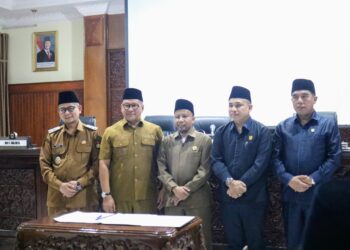 Pemko Bukittinggi Sampaikan Hantaran Rancangan Perubahan KUA PPAS APBD Tahun Anggaran 2025