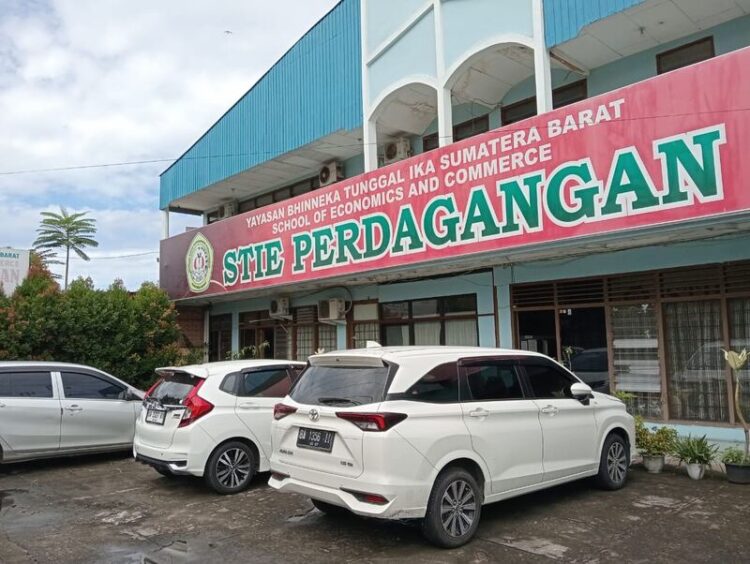 STIE Perdagangan