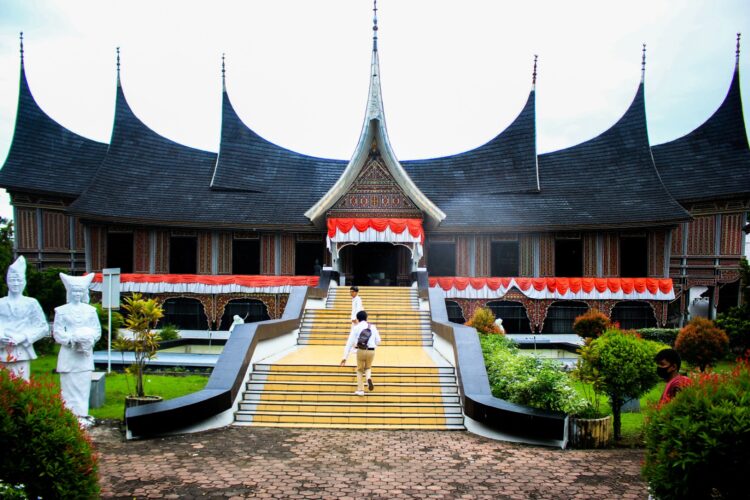 Museum Adityawarman akan mengoptimalkan keberadaan taman bermain sebagai pendorong minat masyarakat dengan museum. DOK.HALUAN