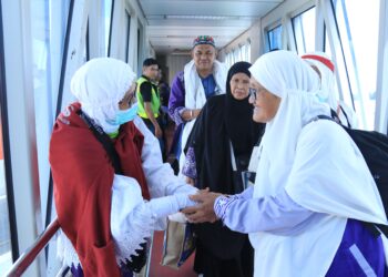 6.308 Jemaah Debarkasi Padang Telah kembali, Tiga Masih Dirawat