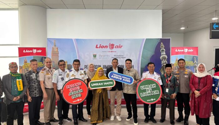 Tanpa Transit, Lion Air Terbangkan Jamaah Umrah Perdana dari BIM ke Jeddah