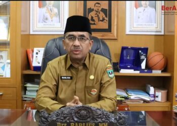 Sengkarut SPMB, Disdik Sumbar Respon Penggembokan Gerbang SMAN 5 Bukittinggi