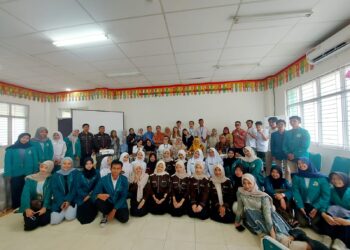 Mahasiswa Kedokteran Lyon University France Kunjungi Kampus Poltekkes Kemenkes Padang