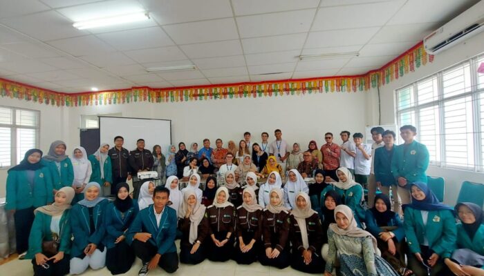 Mahasiswa Kedokteran Lyon University France Kunjungi Kampus Poltekkes Kemenkes Padang