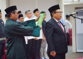 Jasman Rizal Resmi Jabat Pj Sekda Dharmasraya, Bupati: Buktikan Kemampuan dengan Kerja Nyata