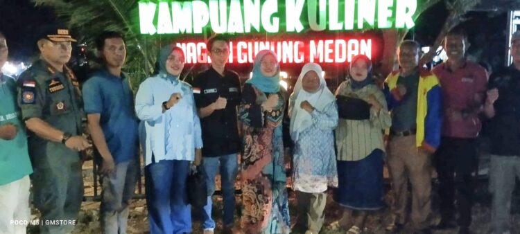 Wabup Dharmasraya, Leli Arni saat mengunjungi Pasar Kuliner Gunung Medan. Ist