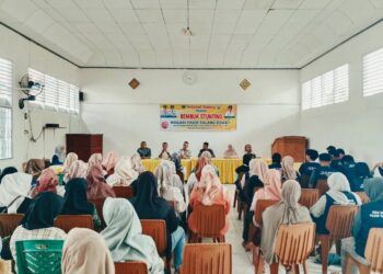 Gotong Royong Lawan Stunting! Mahasiswa KKN Jadi Mitra Strategis Nagari Pasir Talang Barat