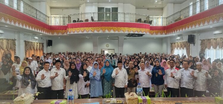 Ratusan kepala sekolah dan pengawas di lingkungan Pemda Pasbar ikuti sosialisasi pencegahan kekerasan terhadap anak. Osniwati 