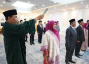 Menteri Agama RI Lantik Prof. Dr. Hj. Martin Kustati, M.Pd sebagai Rektor UIN Imam Bonjol Padang Periode 2025-2029