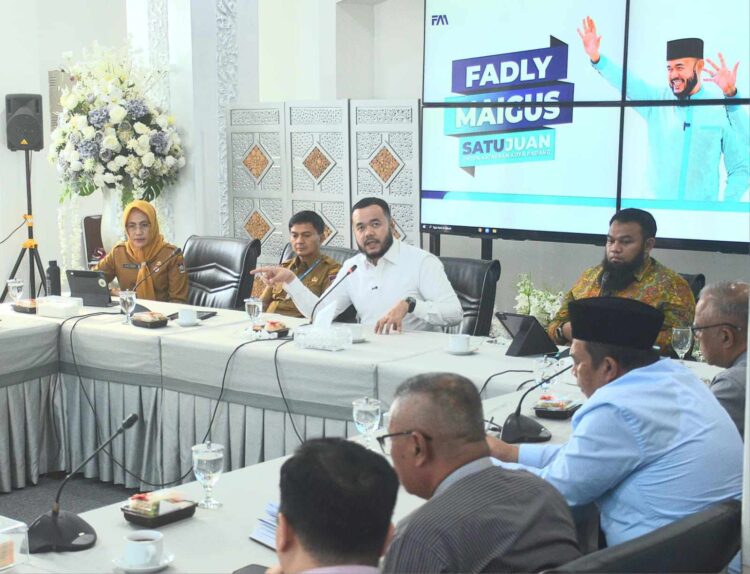 Pemerintah Kota (Pemko) Padang menjalin kemitraan strategis bersama Universitas Putra Indonesia Yayasan Perguruan Tinggi Komputer (UPI YPTK) Padang.IST