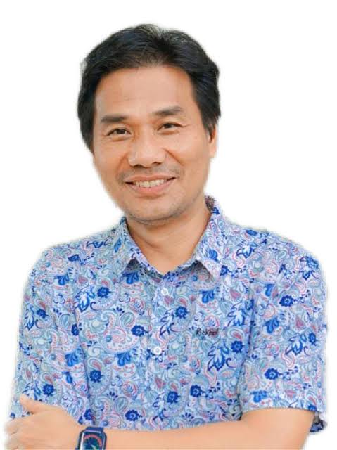 Asrinaldi  (Guru Besar Ilmu Politik Unand)