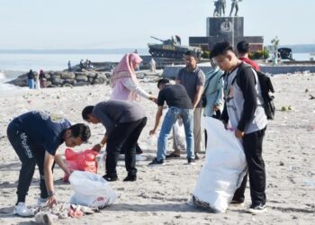 Gotong Royong ASN Wujudkan Pariaman Bersih