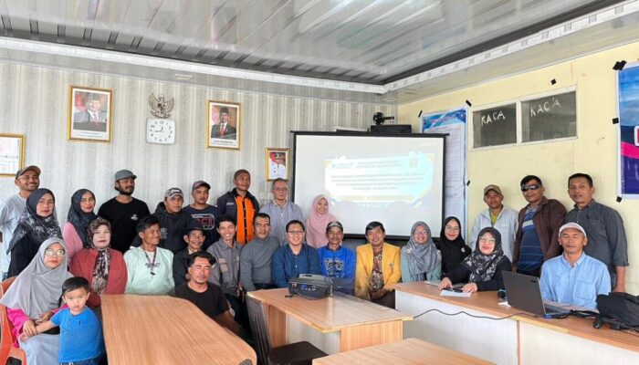 UNP Kembangkan Wisata Rakit Air Embung Nagari Batu Bajanjang