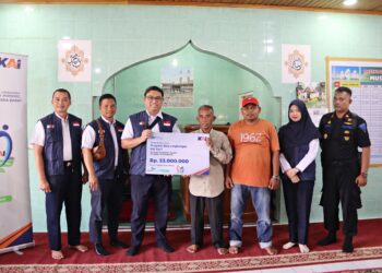 Perkuat Komitmen, KAI Divre II Sumbar Kembali Kucurkan Dana TJSL di Kota Padang