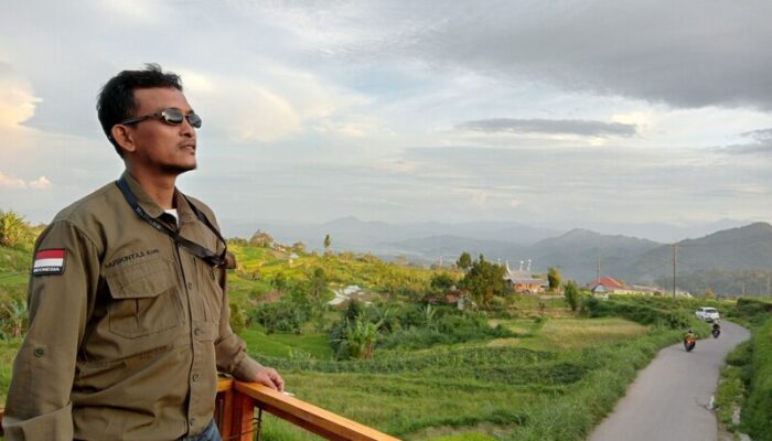 Di Balik Kesibukan, Menyatu dengan Alam Minangkabau