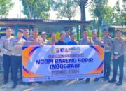 Satlantas Polres Agam Sosialisasikan Keselamatan Lalu Lintas pada Sopir Truk melalui Program “Ngobras”
