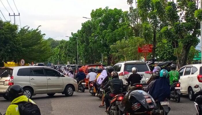Kemacetan Kota Padang Makin Parah, Warga Keluhkan Minimnya Penanganan