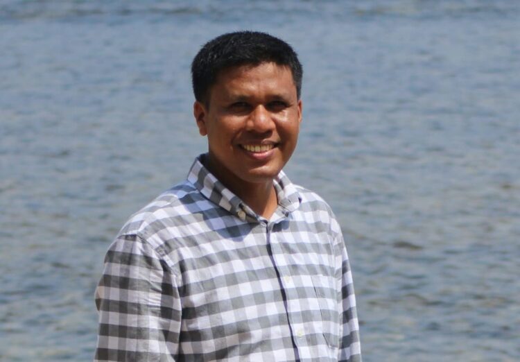 Komisioner KPU Sumbar, Jons Manedi