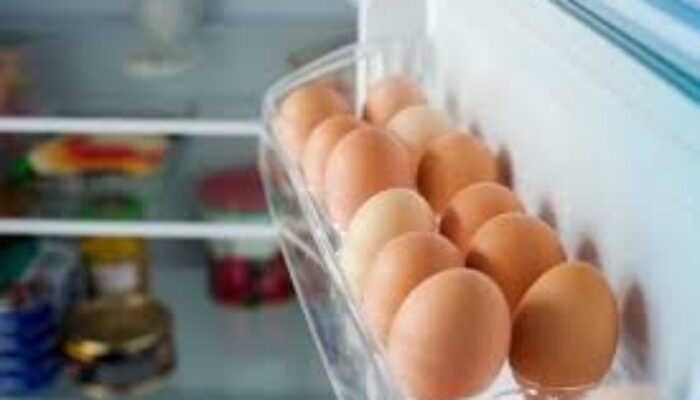 Batas Aman Menyimpan Telur di Suhu Ruang dan Kulkas