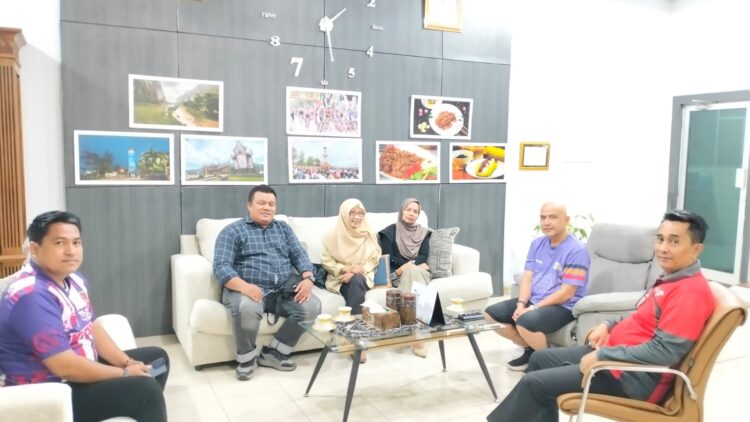 Tim Haluan di Dinas Pariwisata Sumbar