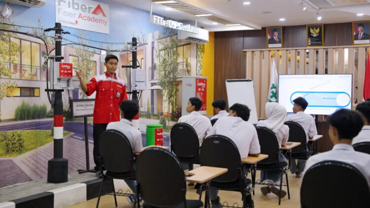 Program unggulan Kelas Industri Digital (KIDI) yang diselenggarakan oleh Telkom Akses melalui Fiber Academy. IST
