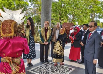 Menuju Universitas Berkelas Dunia, Prodi Sastra Minangkabau dan Sastra Inggris UNAND Jalani Asesmen FIBAA
