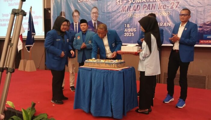 Ajak Kader Terus Bantu Rakyat, Arisal Aziz Targetkan PAN Menang Pileg di Sumbar