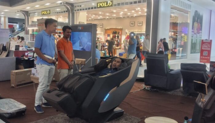Kursi Pijat untuk Kesehatan: Perfect Health Hadir di Basko City Mall