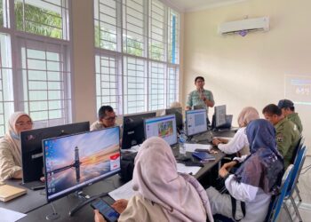 UNP Agro Industri Kampus Sijunjung Gelar Pelatihan Media Interaktif “PADI HEBAT”