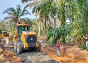 Satgas TMMD Dharmasraya Terus Genjot Percepatan Pembangunan Jalan Kebun