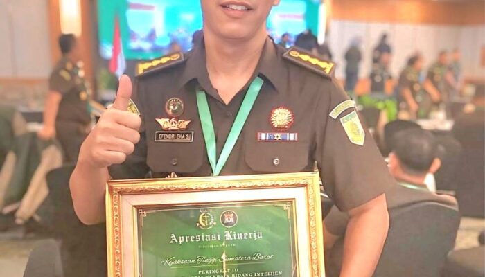 Kejati Sumbar Raih Penghargaan Capaian Kinerja Bidang Intelijen