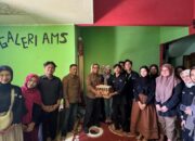 Kolaborasi Entaskan Stunting, Disnakeswan Sumbar dan Mahasiswa Solok Salurkan 4 Ribu Telur di Nagari Garabak Data